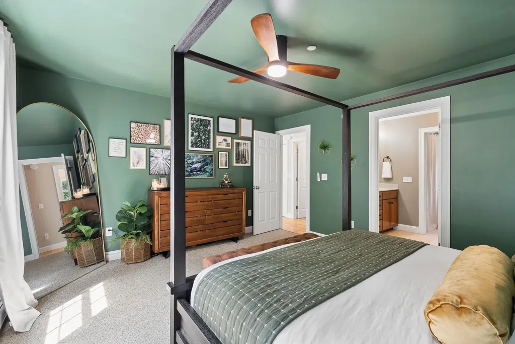 20 Acorn Ridge Road Freeport ME 04032