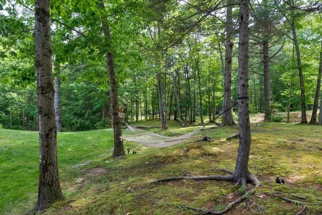 20 Acorn Ridge Road Freeport ME 04032