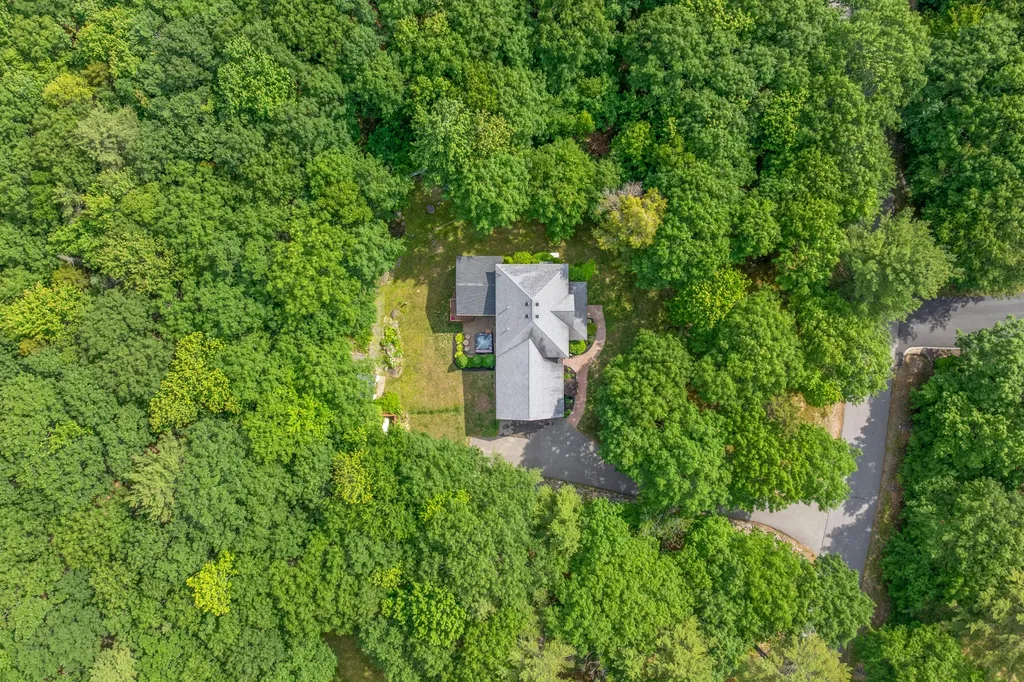 20 Acorn Ridge Road Freeport ME 04032