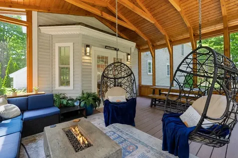 20 Acorn Ridge Road Freeport ME 04032
