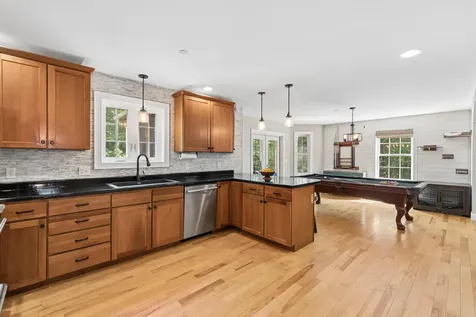 20 Acorn Ridge Road Freeport ME 04032