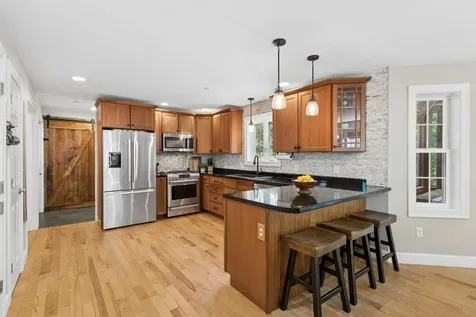 20 Acorn Ridge Road Freeport ME 04032