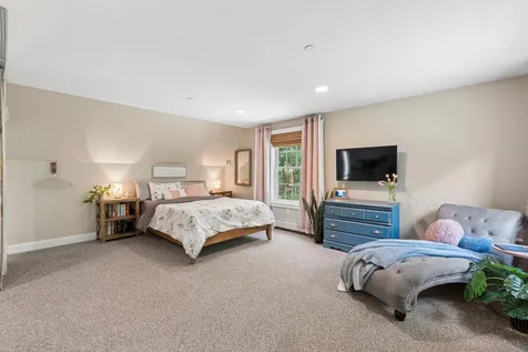 20 Acorn Ridge Road Freeport ME 04032