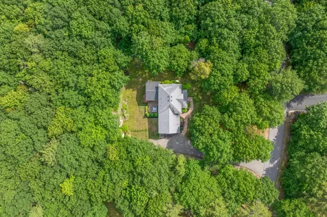 20 Acorn Ridge Road Freeport ME 04032