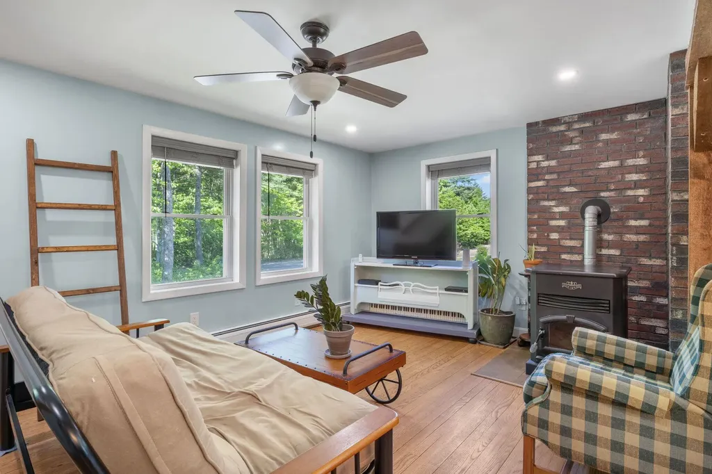 146 Knox Lane Berwick ME 03901