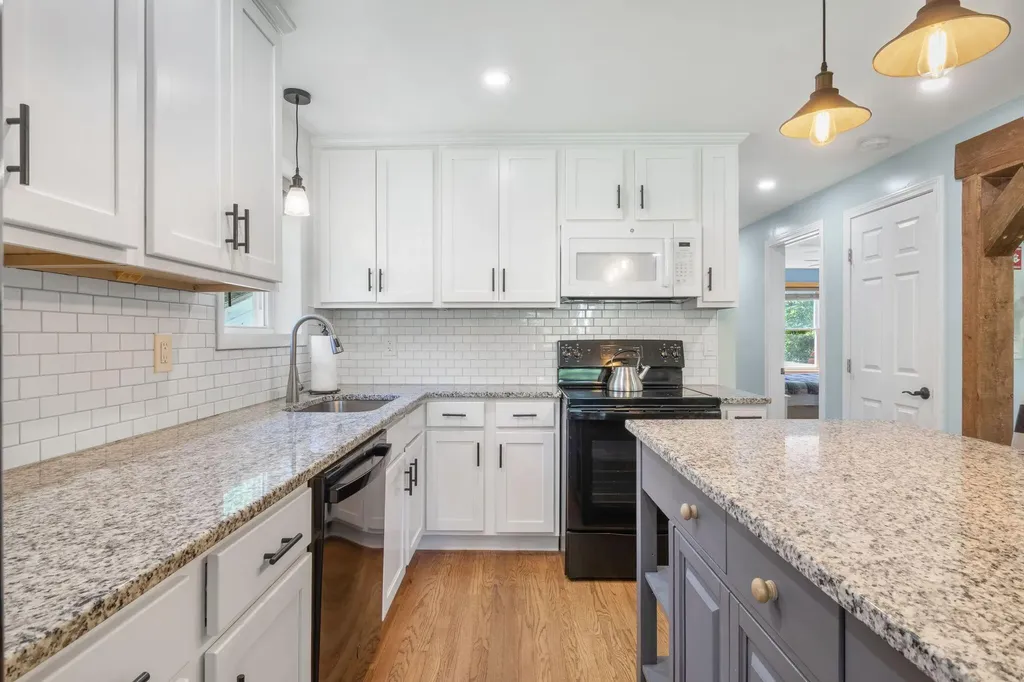 146 Knox Lane Berwick ME 03901