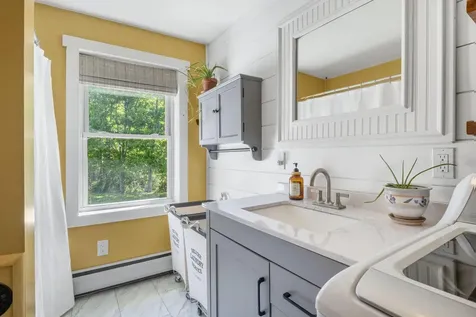 146 Knox Lane Berwick ME 03901