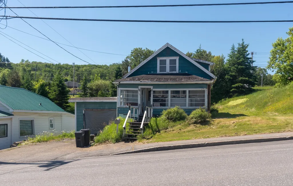 461 & 463 Main Street Madawaska ME 04756