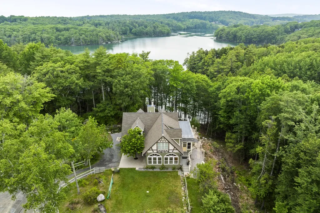 33 Neighba Lane Boothbay ME 04537
