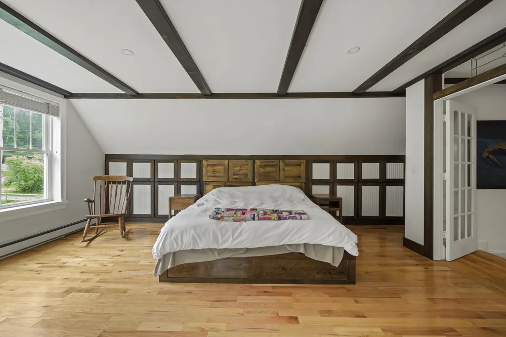 33 Neighba Lane Boothbay ME 04537