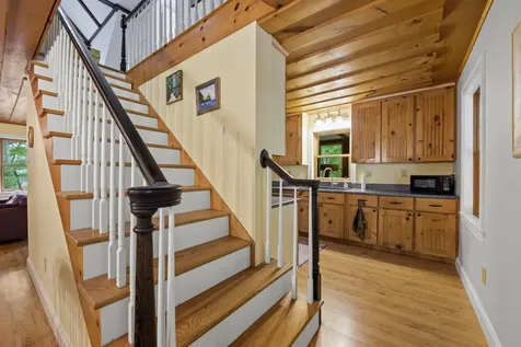 33 Neighba Lane Boothbay ME 04537