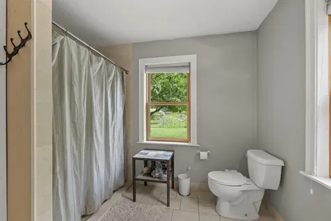 33 Neighba Lane Boothbay ME 04537