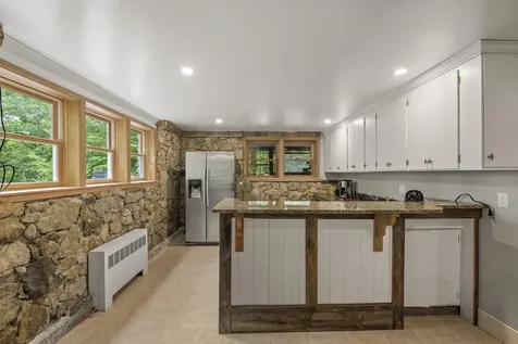 33 Neighba Lane Boothbay ME 04537