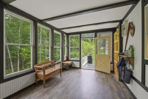 33 Neighba Lane Boothbay ME 04537