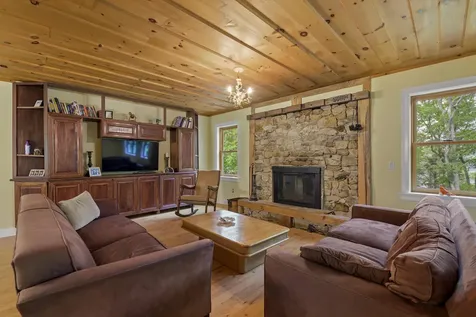 33 Neighba Lane Boothbay ME 04537