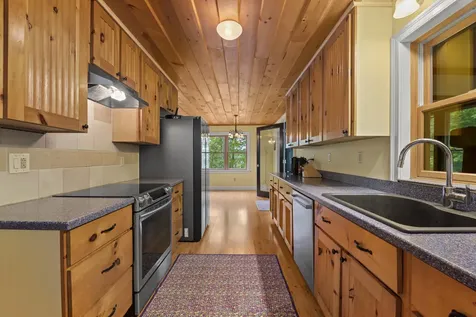 33 Neighba Lane Boothbay ME 04537
