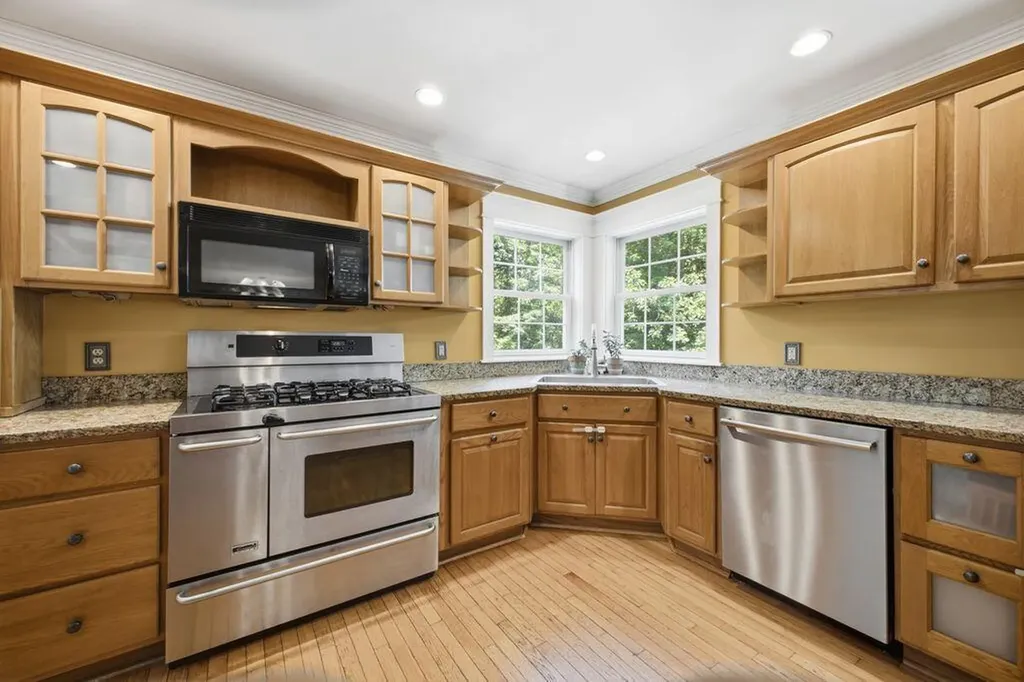 40 Jennifer Drive Auburn ME 04210