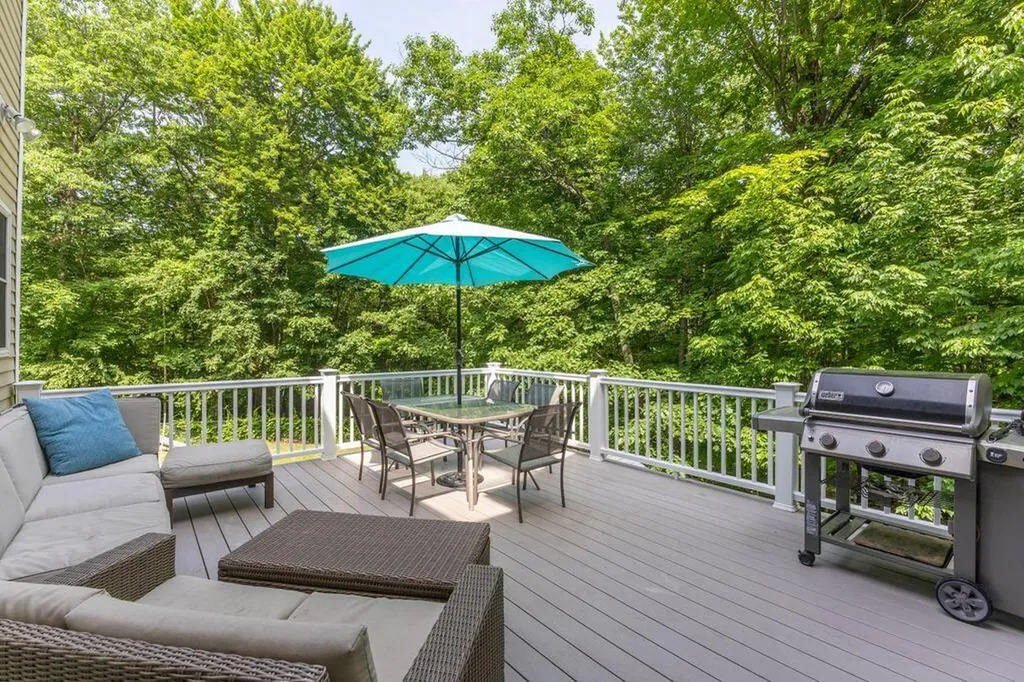 40 Jennifer Drive Auburn ME 04210