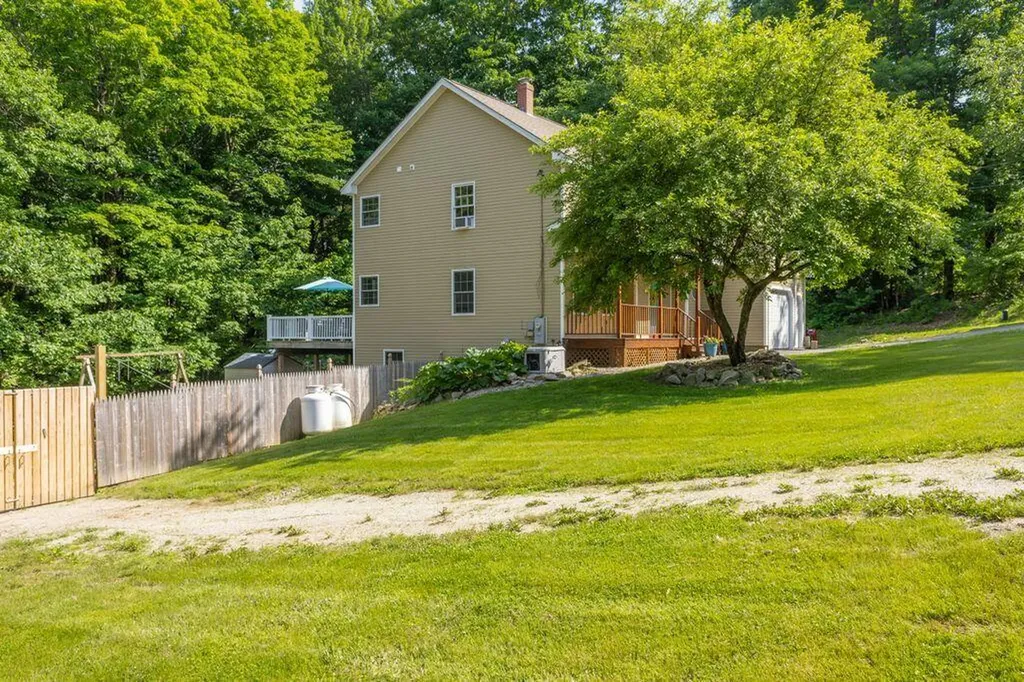 40 Jennifer Drive Auburn ME 04210