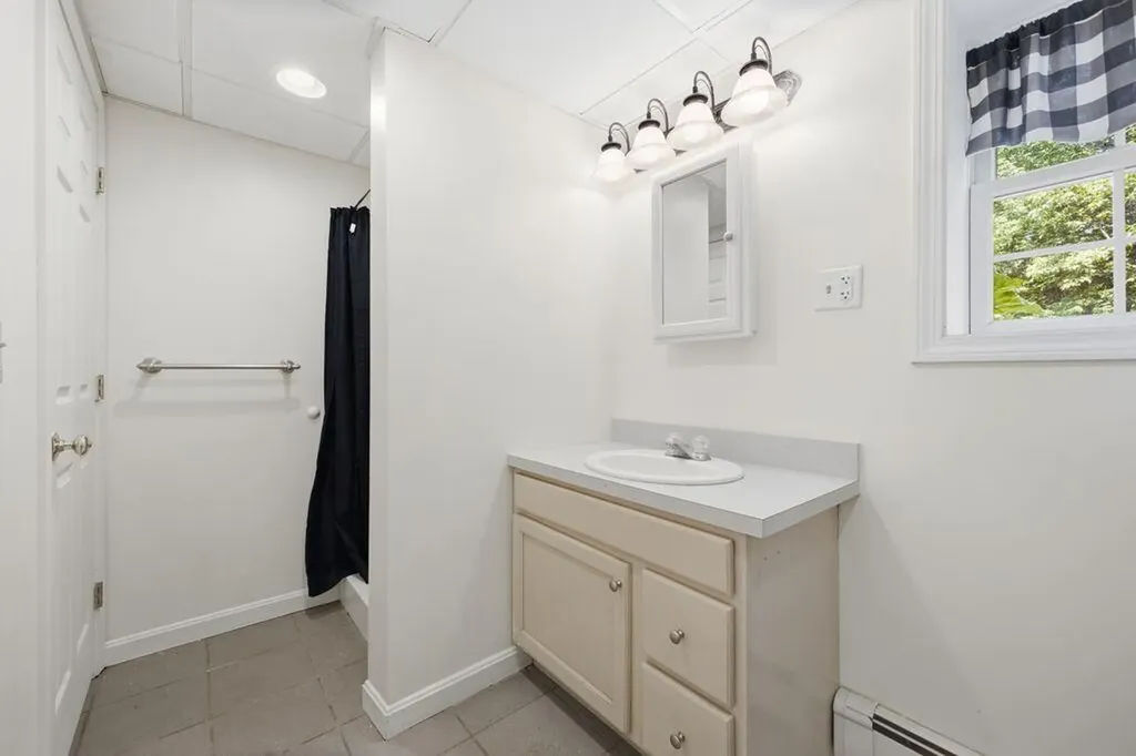 40 Jennifer Drive Auburn ME 04210