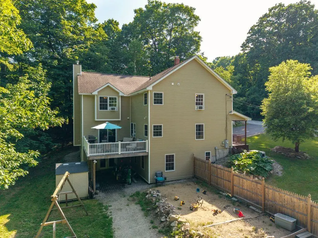 40 Jennifer Drive Auburn ME 04210