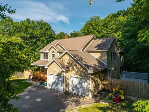 40 Jennifer Drive Auburn ME 04210