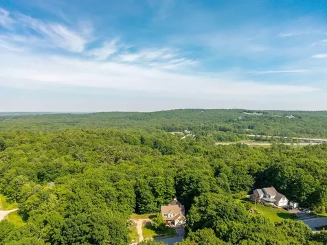 40 Jennifer Drive Auburn ME 04210