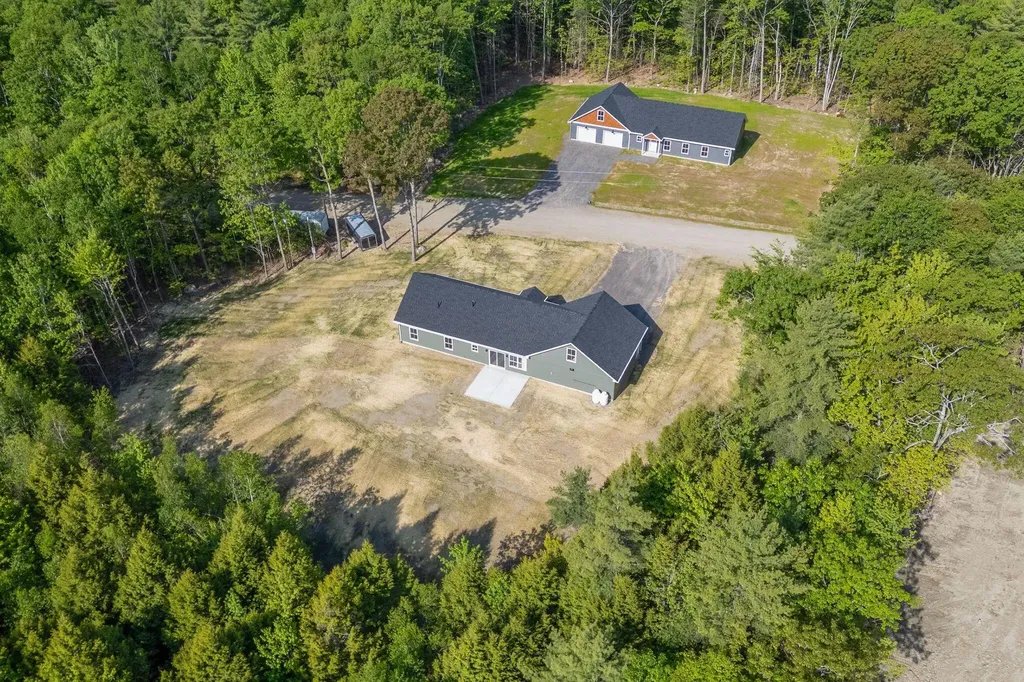 104 Mcgrath Pond Loop Road Belgrade ME 04917