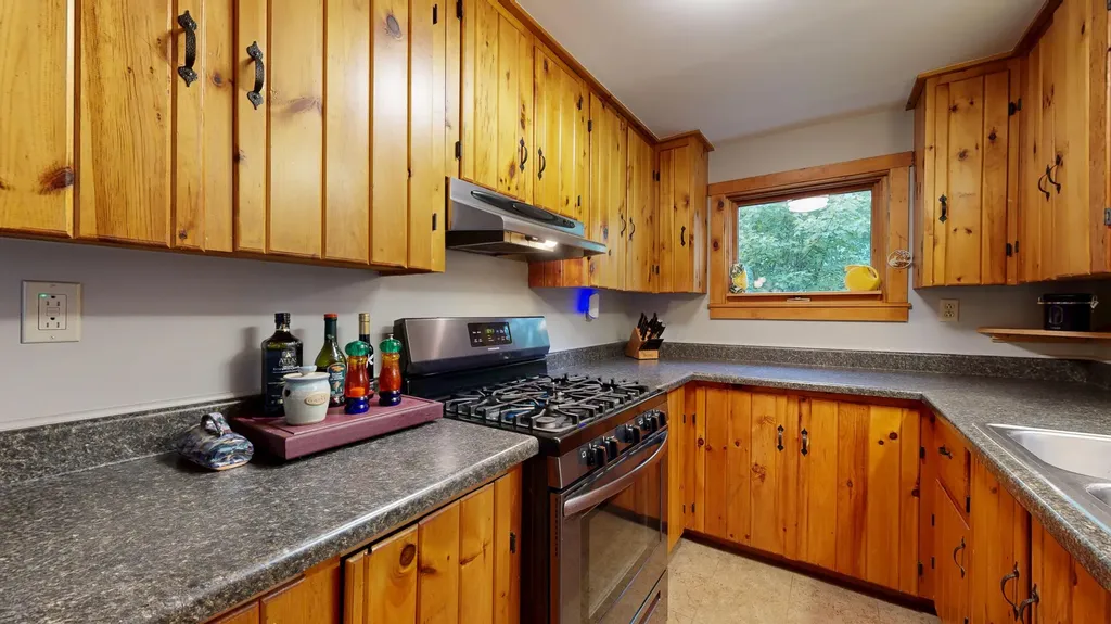 16 Shady Lane Jefferson ME 04348