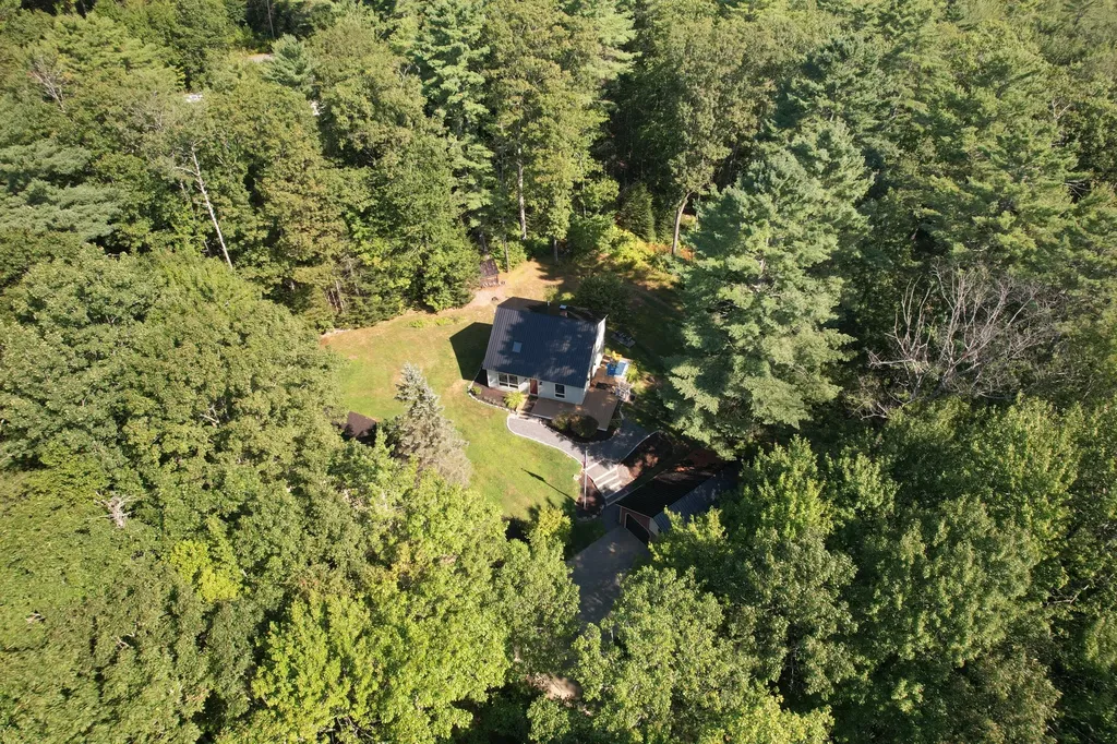 16 Shady Lane Jefferson ME 04348