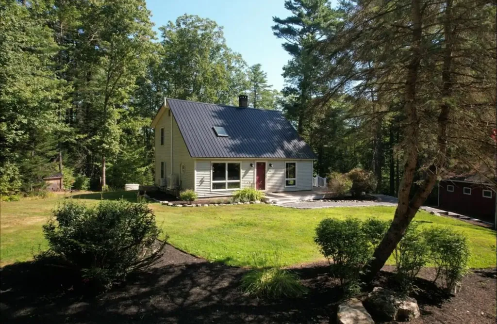 16 Shady Lane Jefferson ME 04348