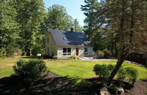 16 Shady Lane Jefferson ME 04348