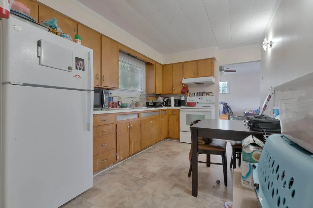 1322 Main Street Sanford ME 04073