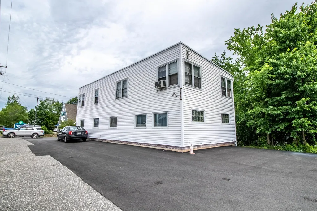 1322 Main Street Sanford ME 04073