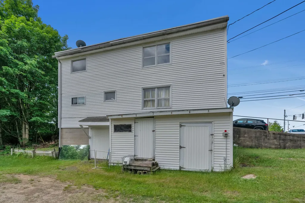 1322 Main Street Sanford ME 04073