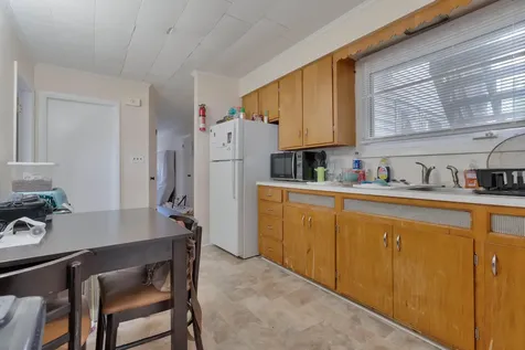 1322 Main Street Sanford ME 04073