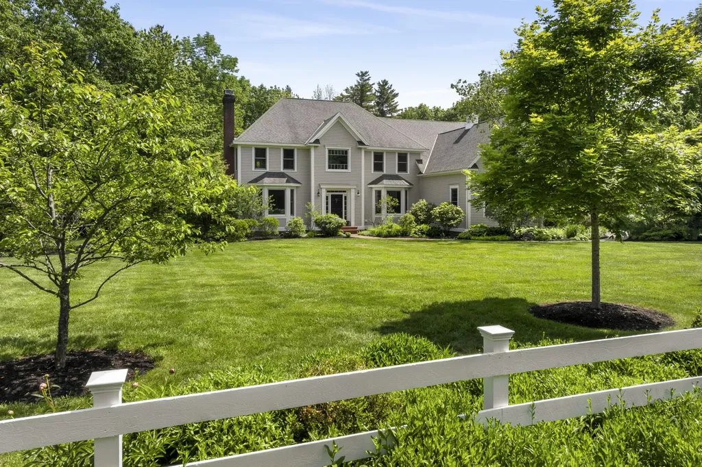 143 Royall Point Road Yarmouth ME 04096