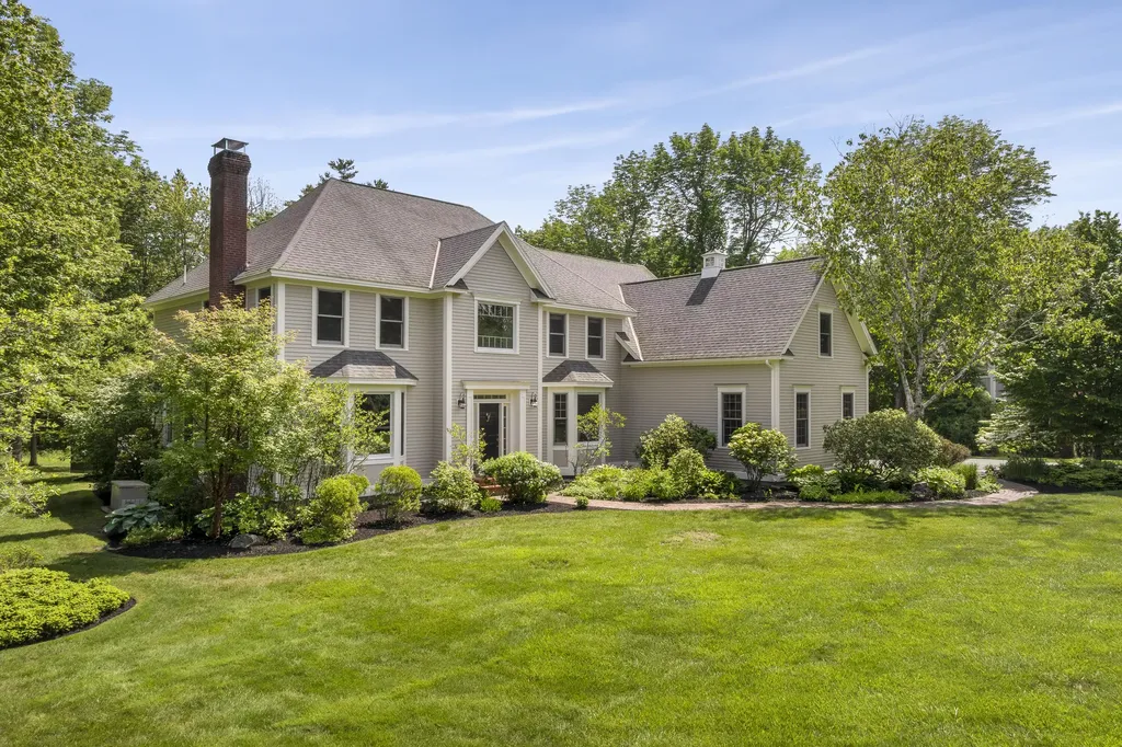 143 Royall Point Road Yarmouth ME 04096