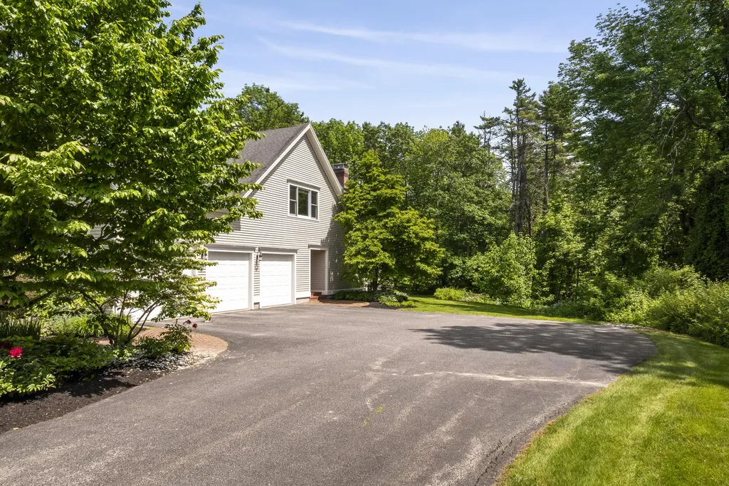 143 Royall Point Road Yarmouth ME 04096