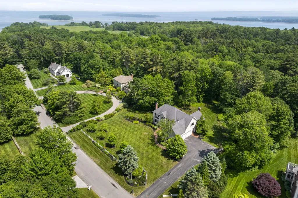 143 Royall Point Road Yarmouth ME 04096