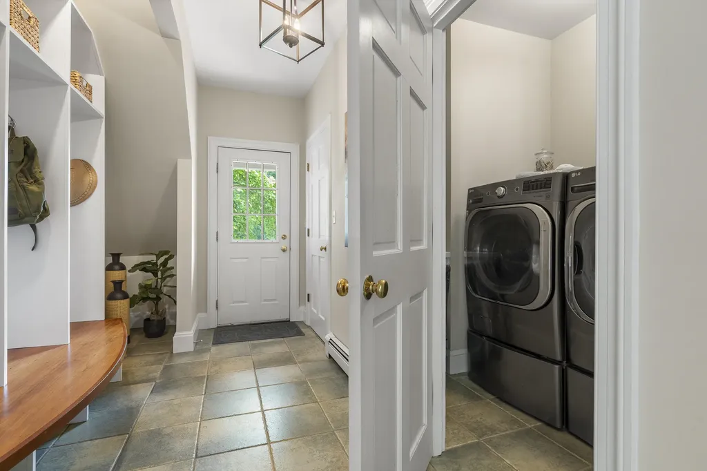 143 Royall Point Road Yarmouth ME 04096