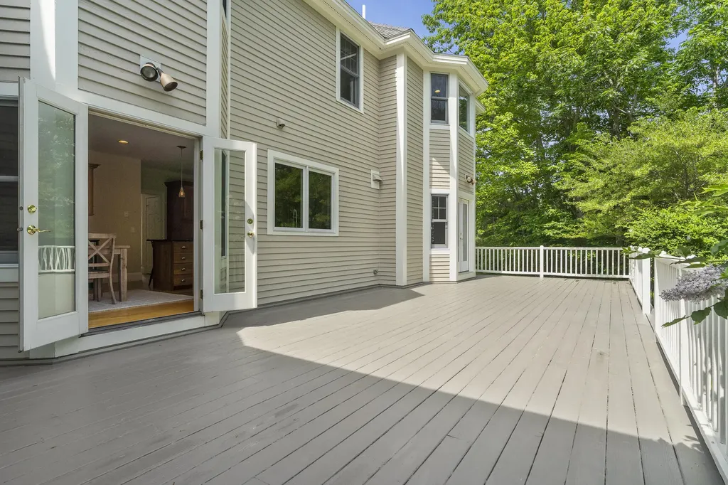 143 Royall Point Road Yarmouth ME 04096