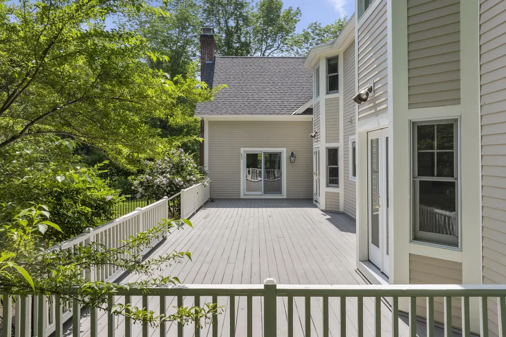 143 Royall Point Road Yarmouth ME 04096