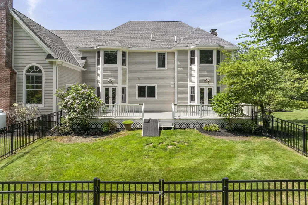 143 Royall Point Road Yarmouth ME 04096