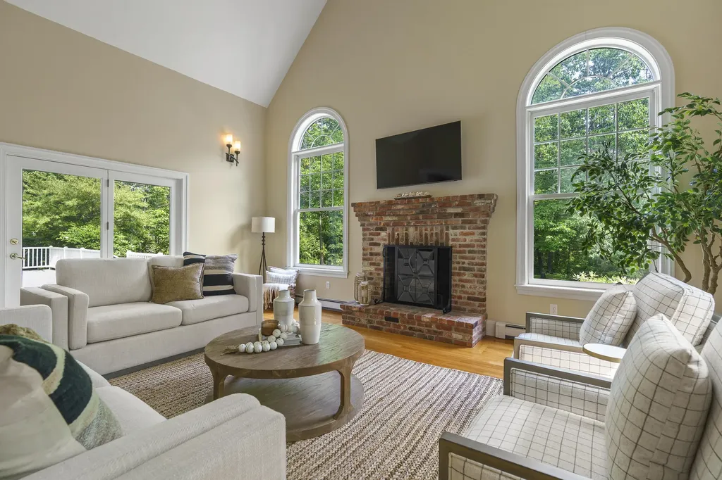 143 Royall Point Road Yarmouth ME 04096