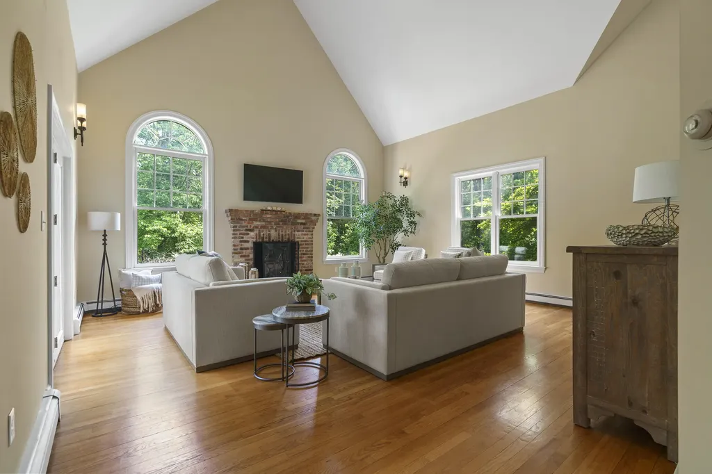 143 Royall Point Road Yarmouth ME 04096