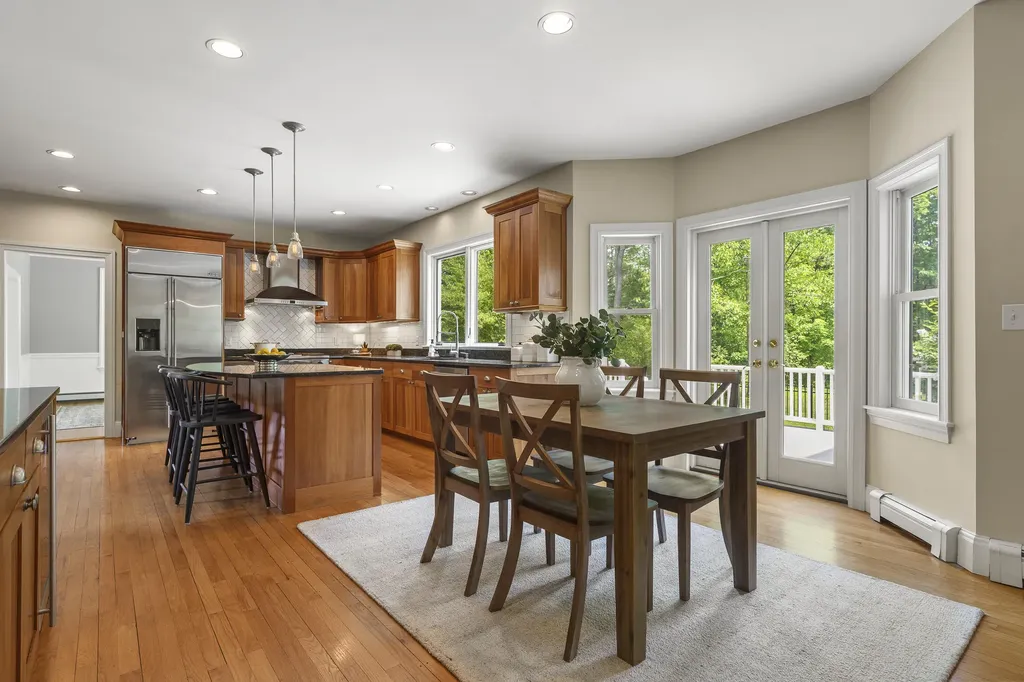 143 Royall Point Road Yarmouth ME 04096