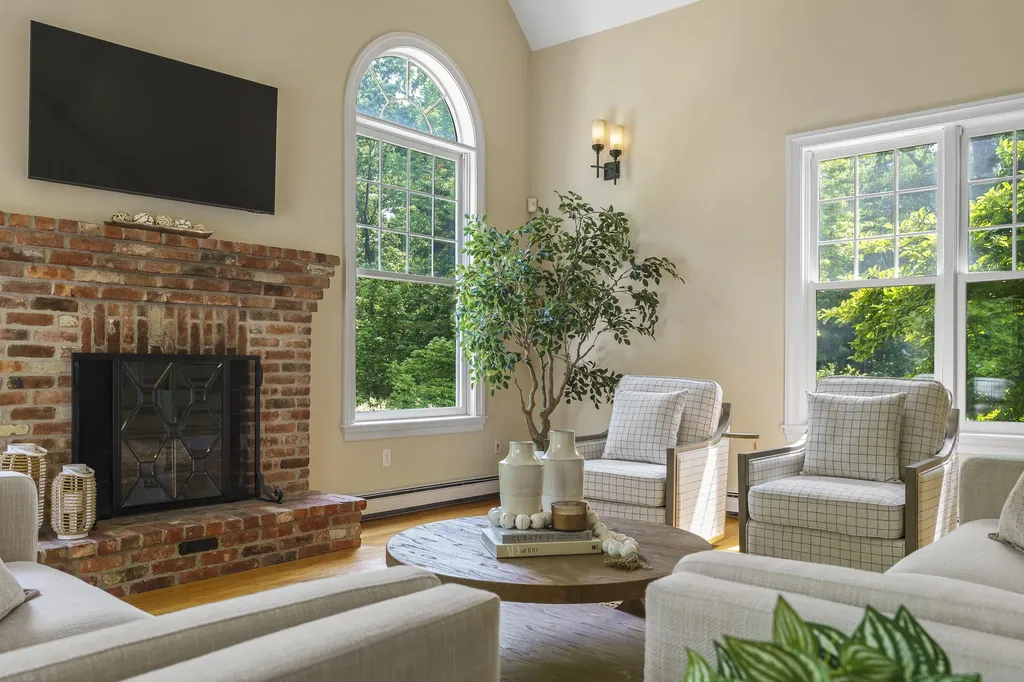 143 Royall Point Road Yarmouth ME 04096