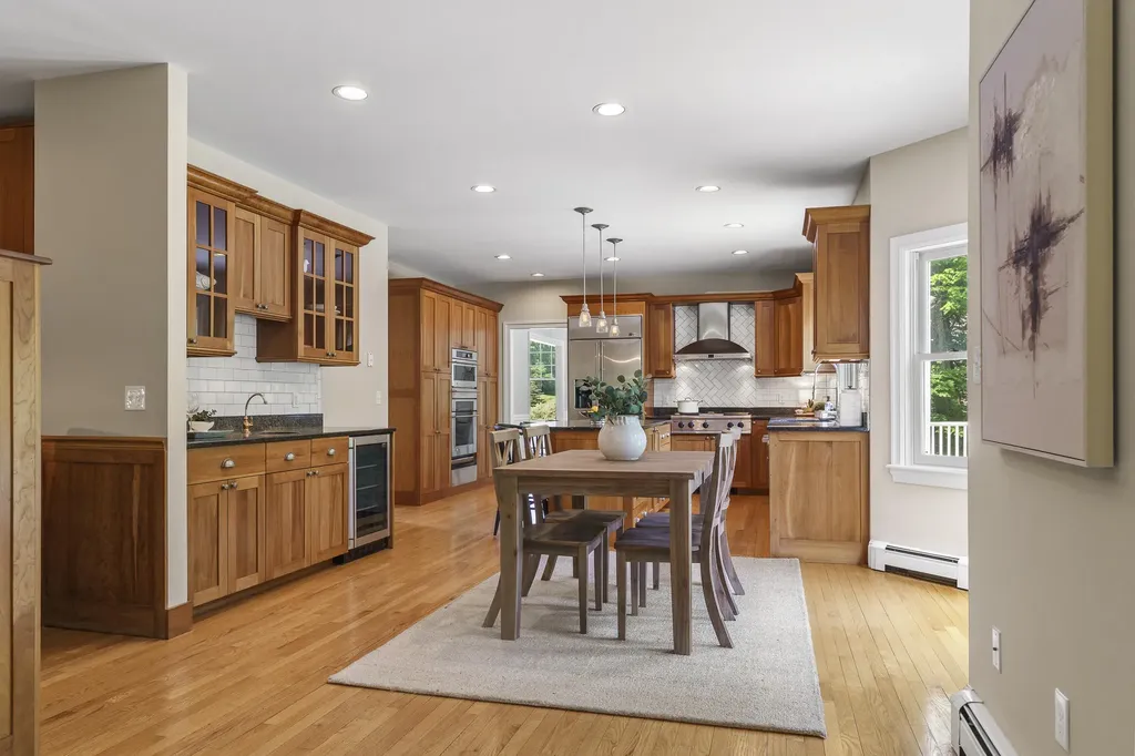 143 Royall Point Road Yarmouth ME 04096
