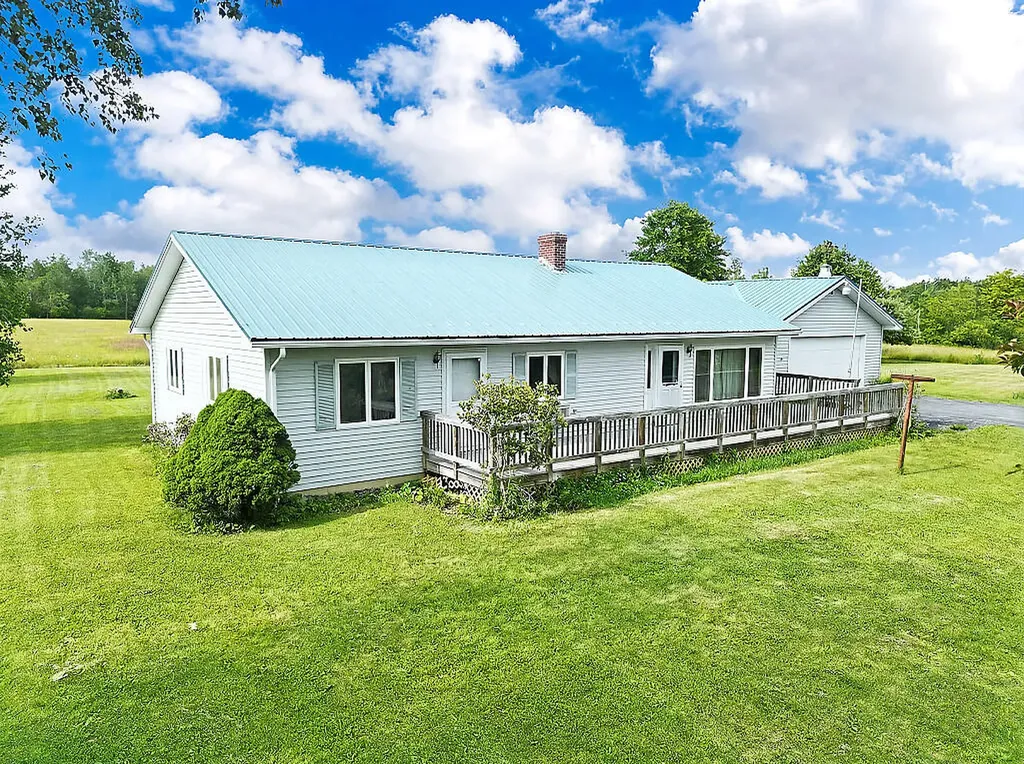 445 Lewiston Road West Gardiner ME 04345